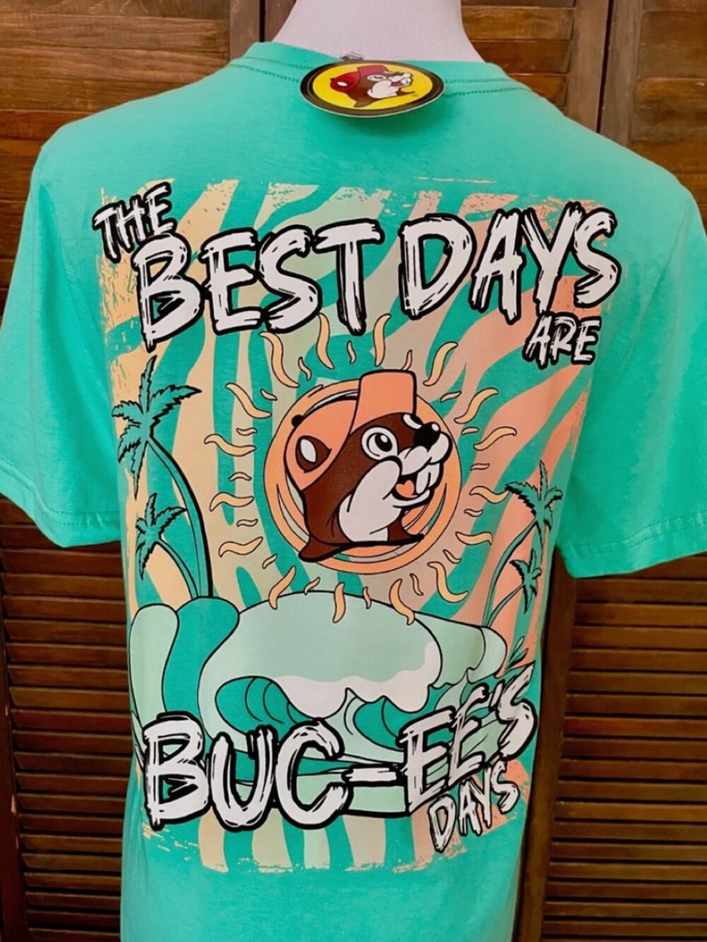 NWT! NEW! THE BEST DAYS ARE BUC-EE'S DAYS BUCEES TEE BEACH T-SHIRT ADULT SMALL